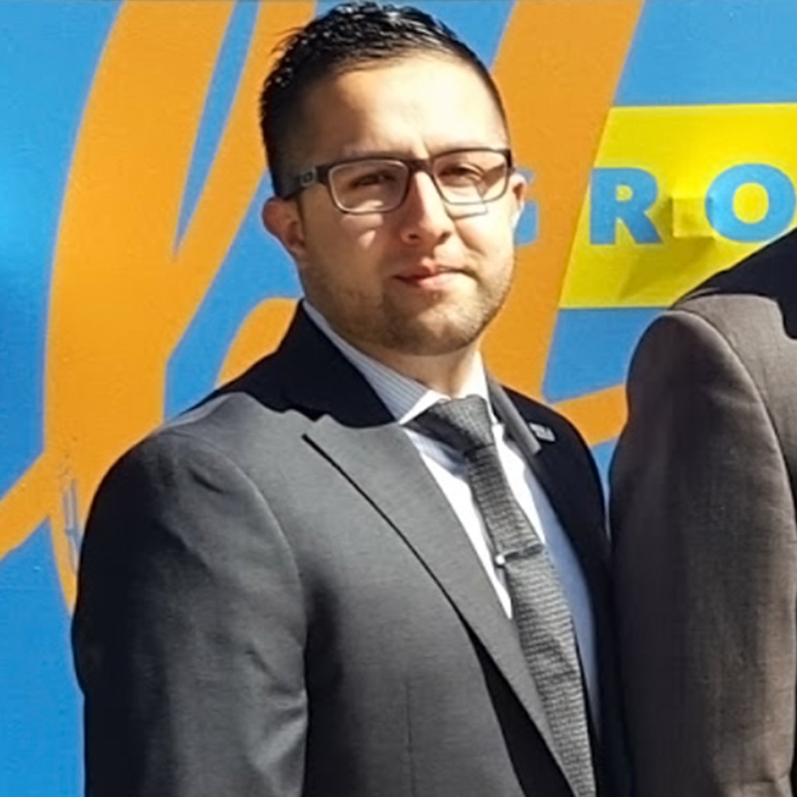 UofCalifornia's tweet image. Advice to my freshman self: Follow your gut. It’s okay to be afraid. Be gracious—@ucla firstgen alumnus Francisco López-Flores #FirstGenUCLA