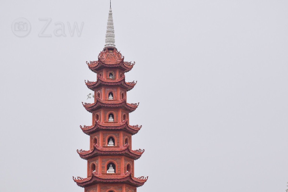 zaw__ht's tweet photo. Trấn Quốc Pagoda is the oldest Buddhist temple in Hanoi, Vietnam 🇻🇳
11.7.17
#tranquoc #hanoi #vietnam #buddhist https://t.co/ECWztsC7NC