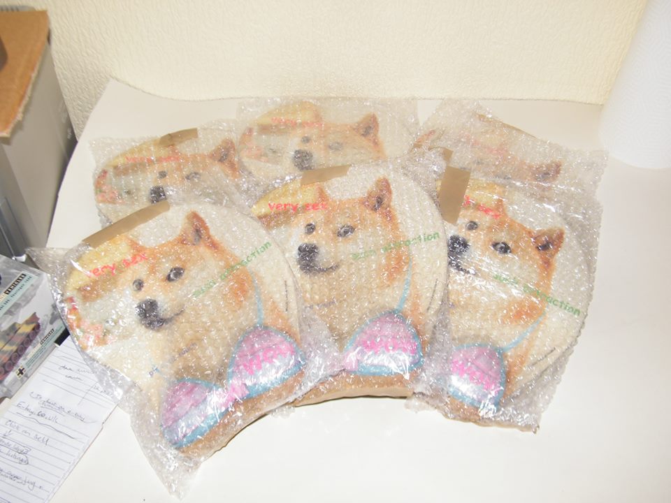 DogeBoob's tweet photo. These are the last of the stock going out today, please check back soon for when we are re-stocked!

https://t.co/l2SclVgRsj

#gaming #memes https://t.co/DO6TrpnuPD