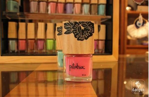DeOrigenShop's tweet photo. Una formula orgánica de origen natural, con el objetivo de hacerte sentir hermosa resaltando la alegría de nuestro país. 😍👌 https://t.co/9CLxb8kgBu