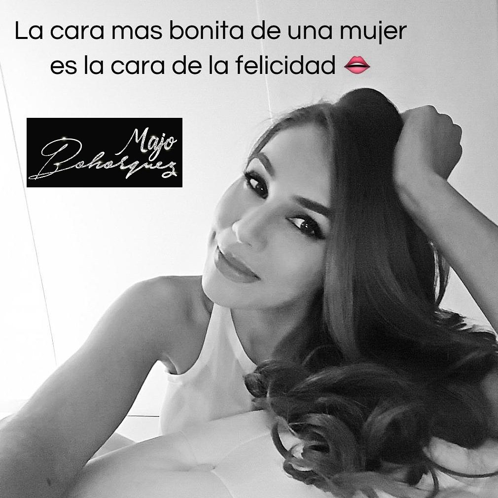 MariaJoseBohor8's tweet photo. El mejor maquillaje que puedes llevar puesto es el de la alegrìa y la felicidad el color de la vida#moda #myblog  #ilovelife❤️ #tuesday https://t.co/uYIr4VcvJY