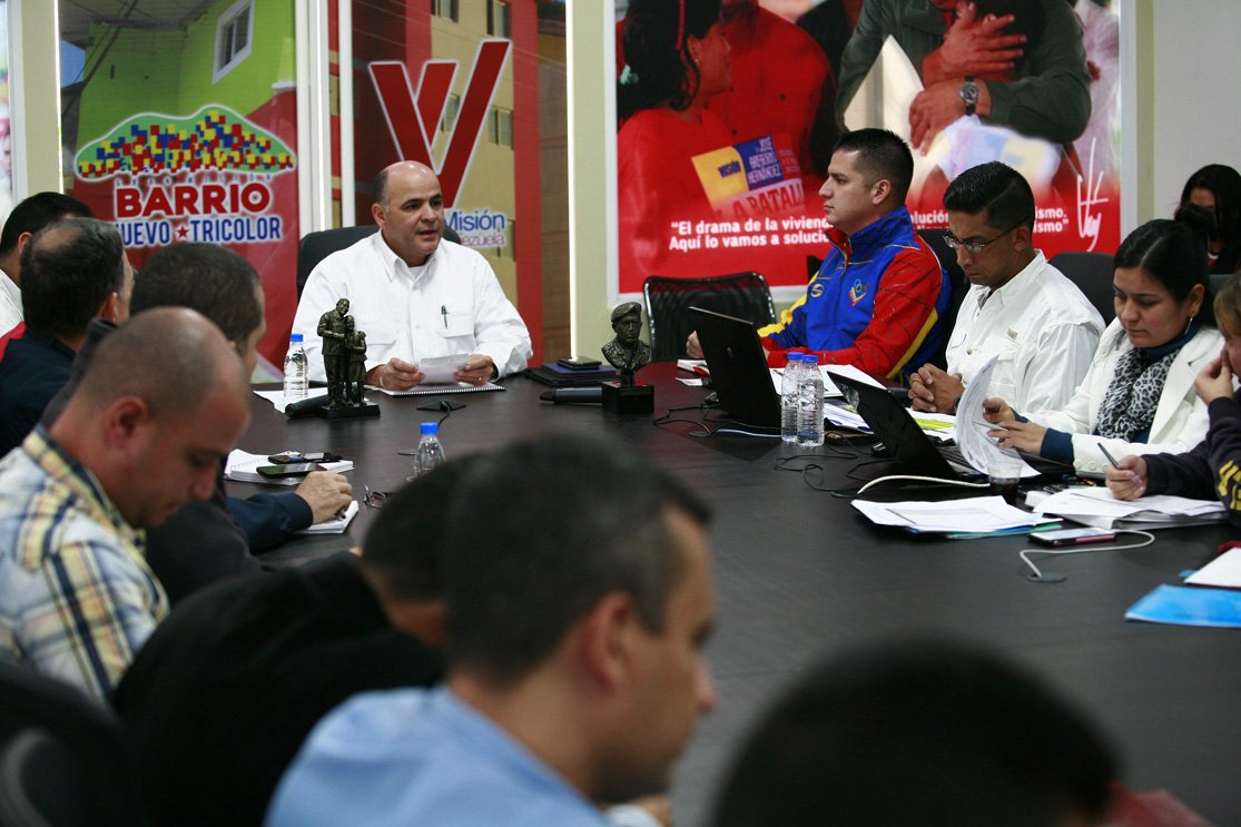 Minhvi_Oficial's tweet photo. Órgano Superior de Vivienda reportó 1.821.562 hogares construidos y 532.222 casas rehabilitadas https://t.co/dvKhAvJCqR @MQuevedoF https://t.co/ulKgRHEjlJ