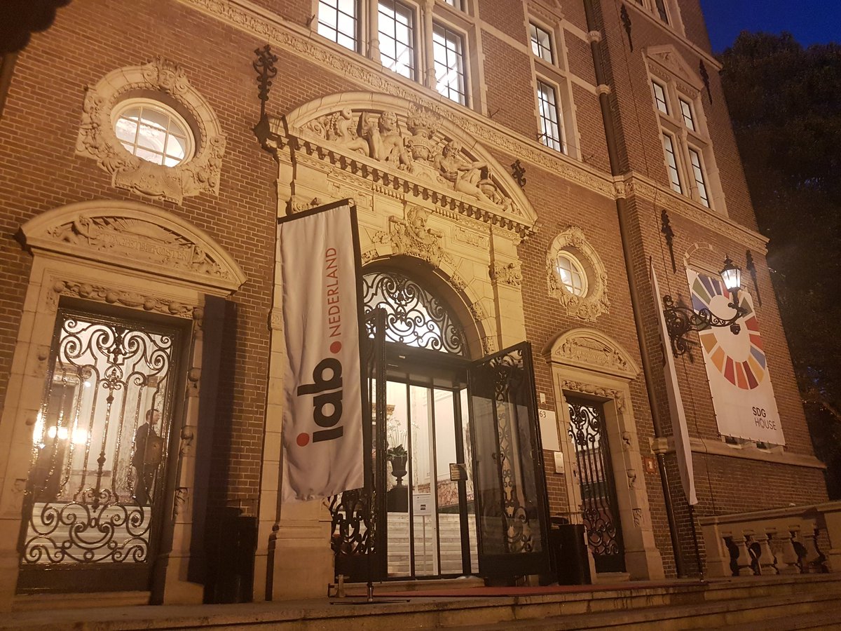 astrid0210's tweet photo. bedankt IAB voor een super inspirerende dag. Sterk programma met goede sprekers! #HTMIW17 https://t.co/5JLvNdeSYy