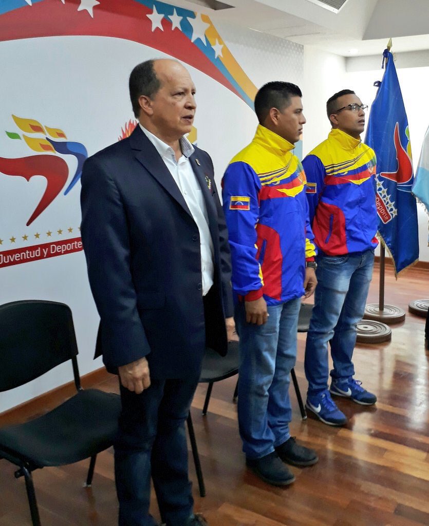 pinfantea's tweet photo. Tenemos un Pdte q cree en el deporte, q a pesar del bajo precio del petróleo mantiene la inversión #100AñosDeRevolucionObrera @NicolasMaduro https://t.co/oe0qaDhszK