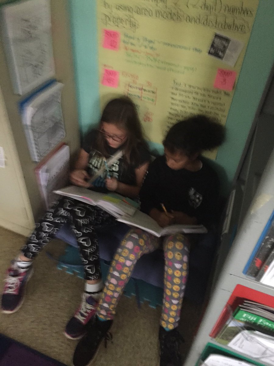 MrsStefanik's tweet image. 2 heads are better than 1 #TogetherTuesday #Studentchoice #mathwithsomeone 4G Advanced Math Ss @DundalkES