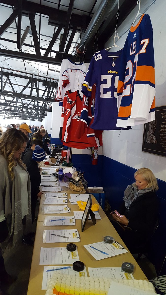 TGEagleHockey's tweet photo. Thanks to all who were able to make it to Isanti for the U.S. Hockey Hall of Fame Women's Face-Off Classic/Matt Olson Fundraiser! https://t.co/FQPl51QMxh
