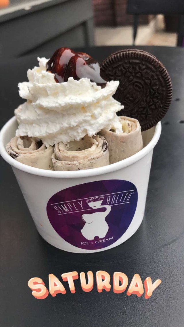 bshervPR262's tweet photo. Saturday was a great day to be in the @shortnorth, and it's always a great day for rolled ice cream https://t.co/1yUatPFCzv