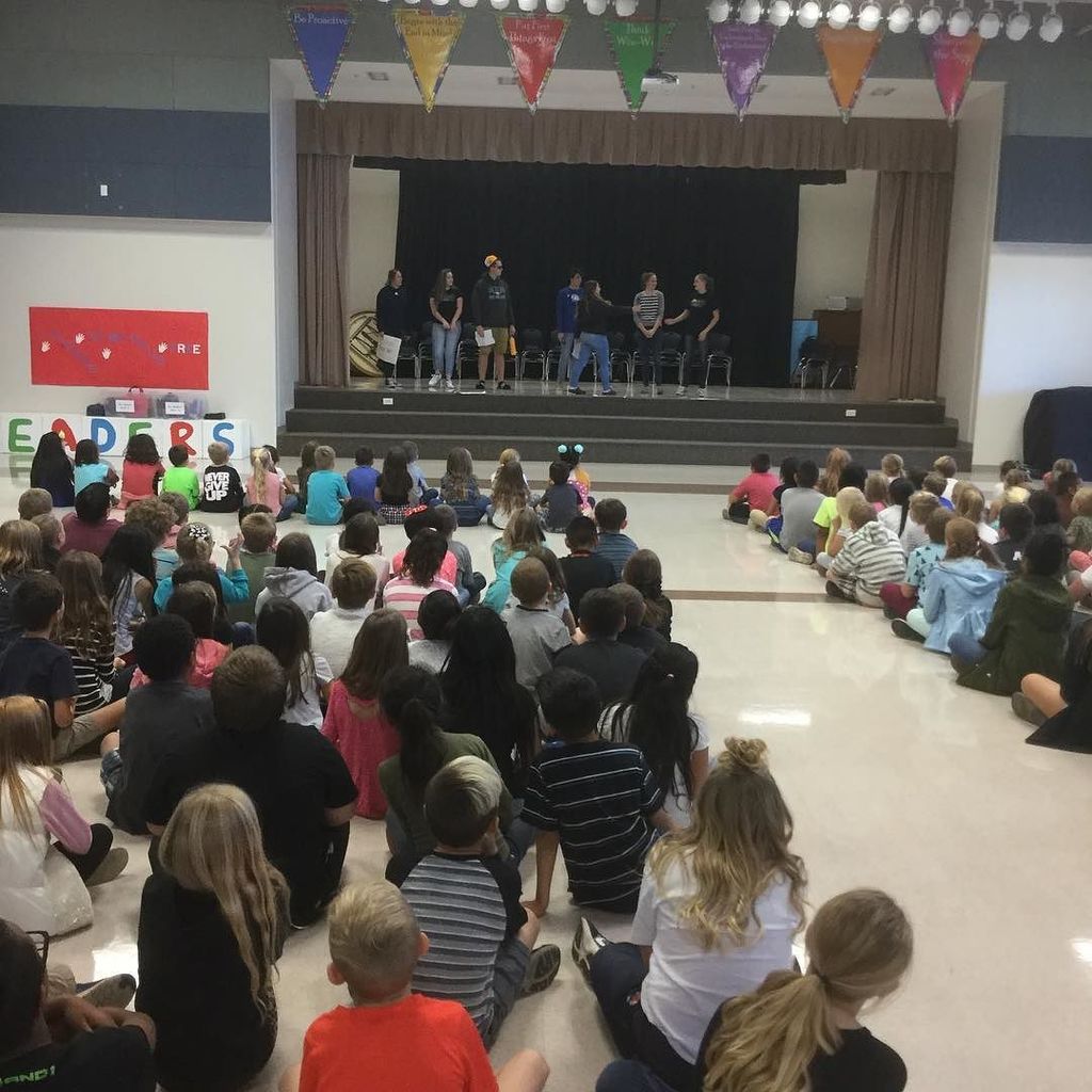 HTESRoadrunners's tweet image. Washington County Youth Coalition (@_wcyc_) at Heritage sharing a message about prevention dimensions - Care about others, care about mysel…