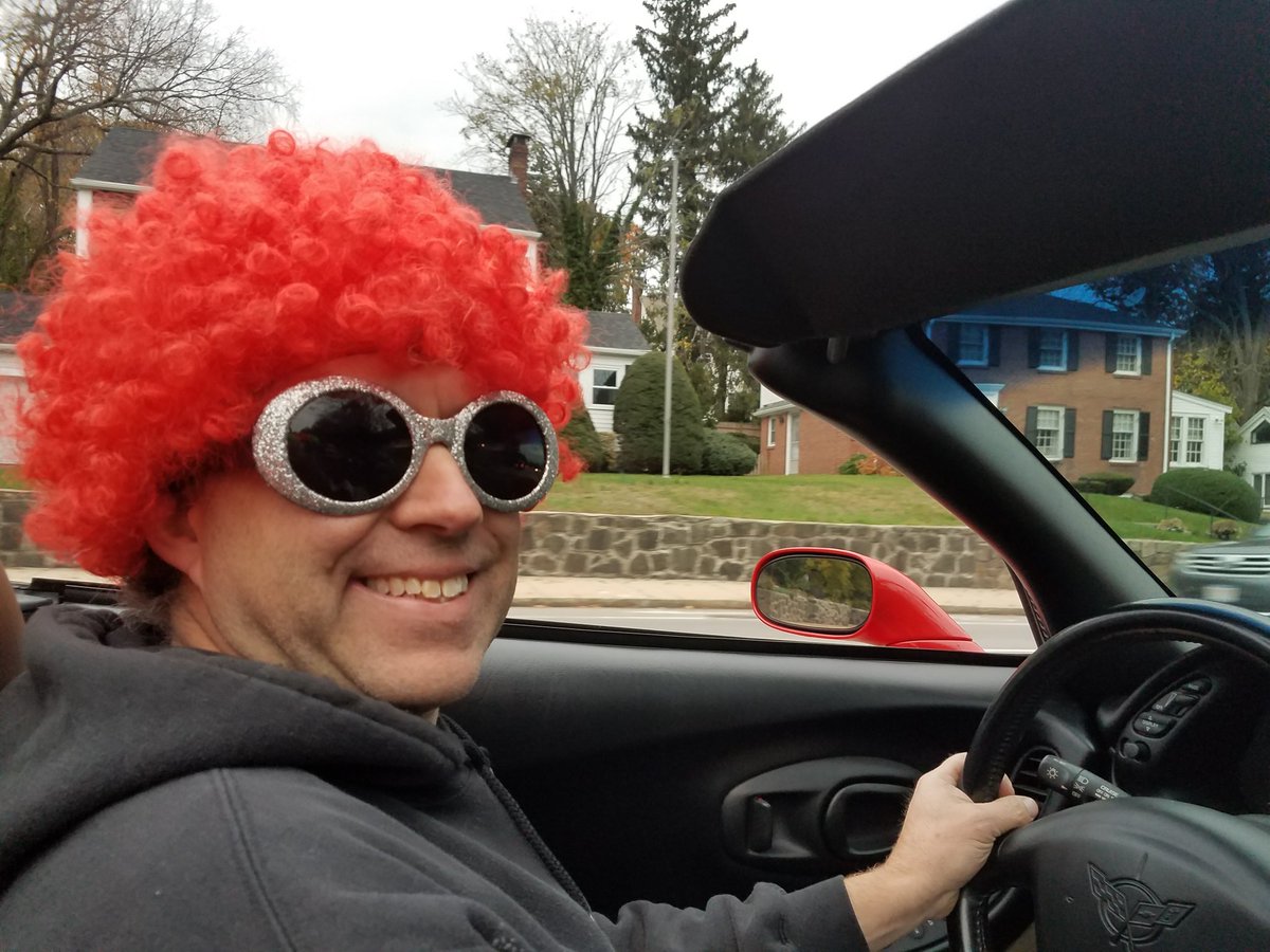 PatPayaso's tweet photo. @bzref Working hard for my money! https://t.co/KBXODEmJVw
