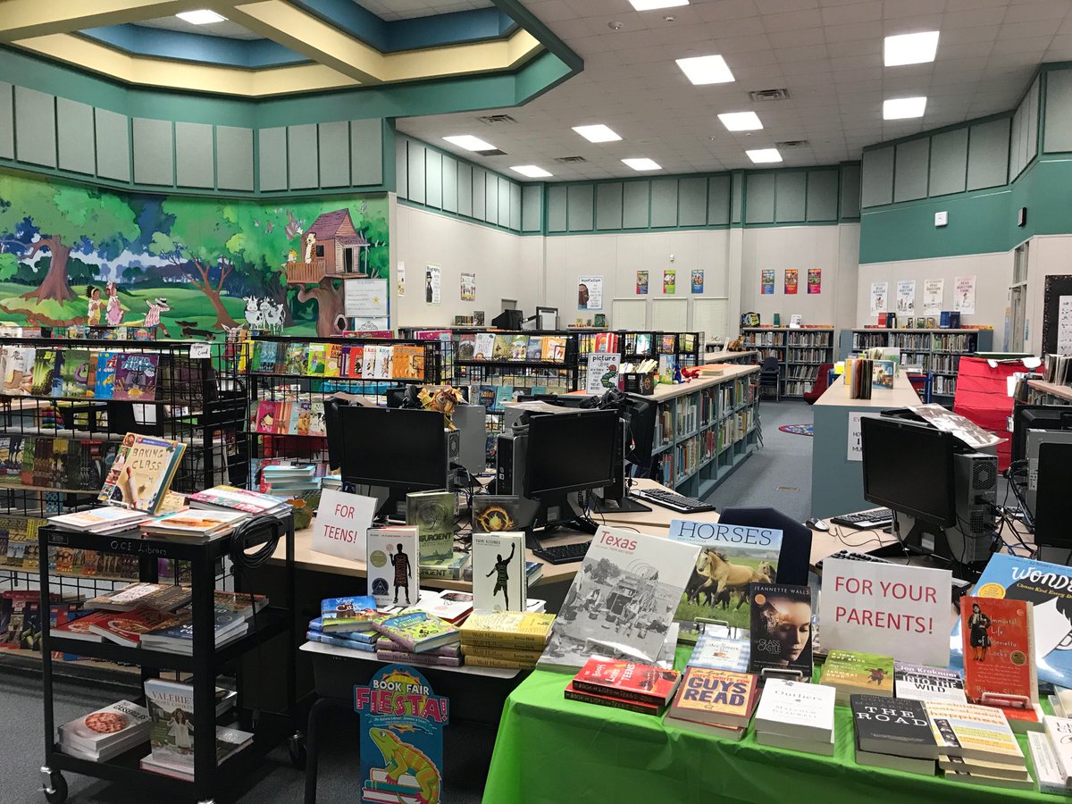 BlueJayMusic7's tweet photo. I'm tweeting this for my teammate Carla Lo Schiavo. This is her favorite place in the school! #OCEBlueJayEd #OCEThankful https://t.co/k9TlQGoLYR