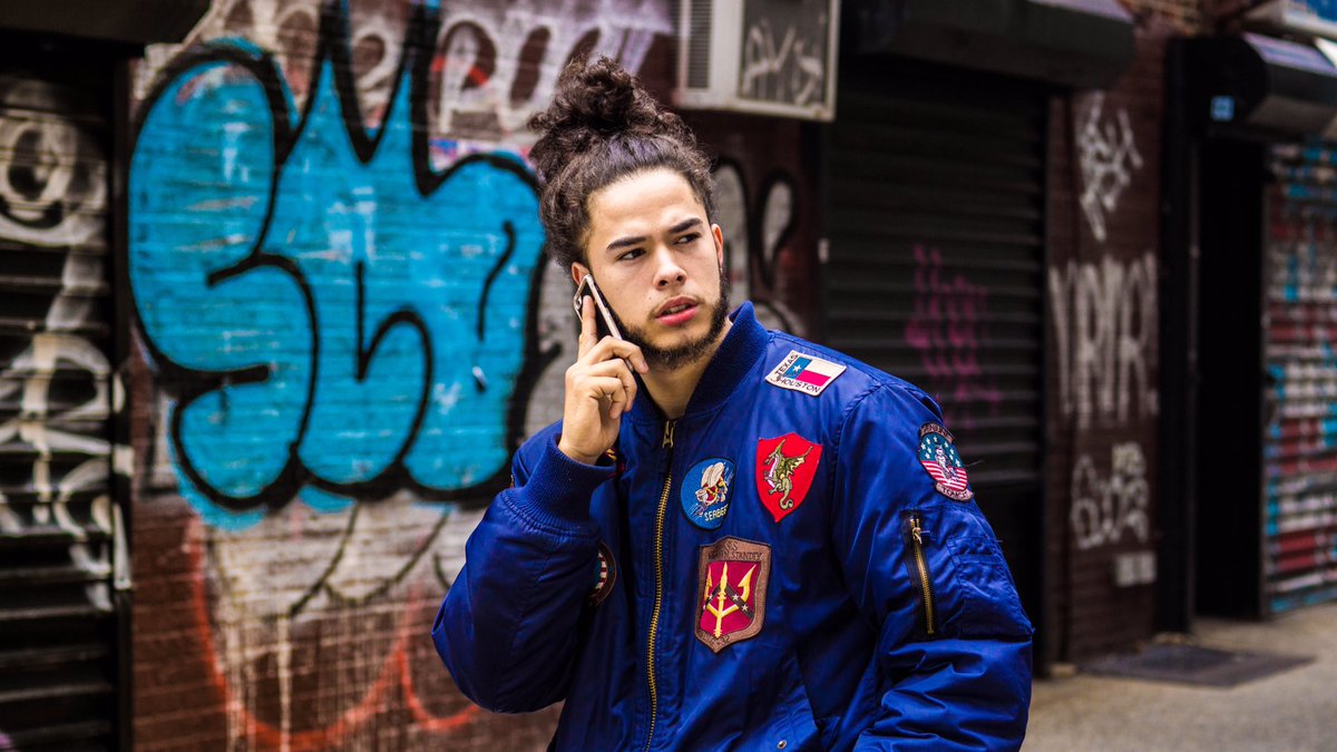 Whos_Rolo's tweet photo. Feels good to be in total control of my success. 💸📲 https://t.co/9GrZ7SjTMK