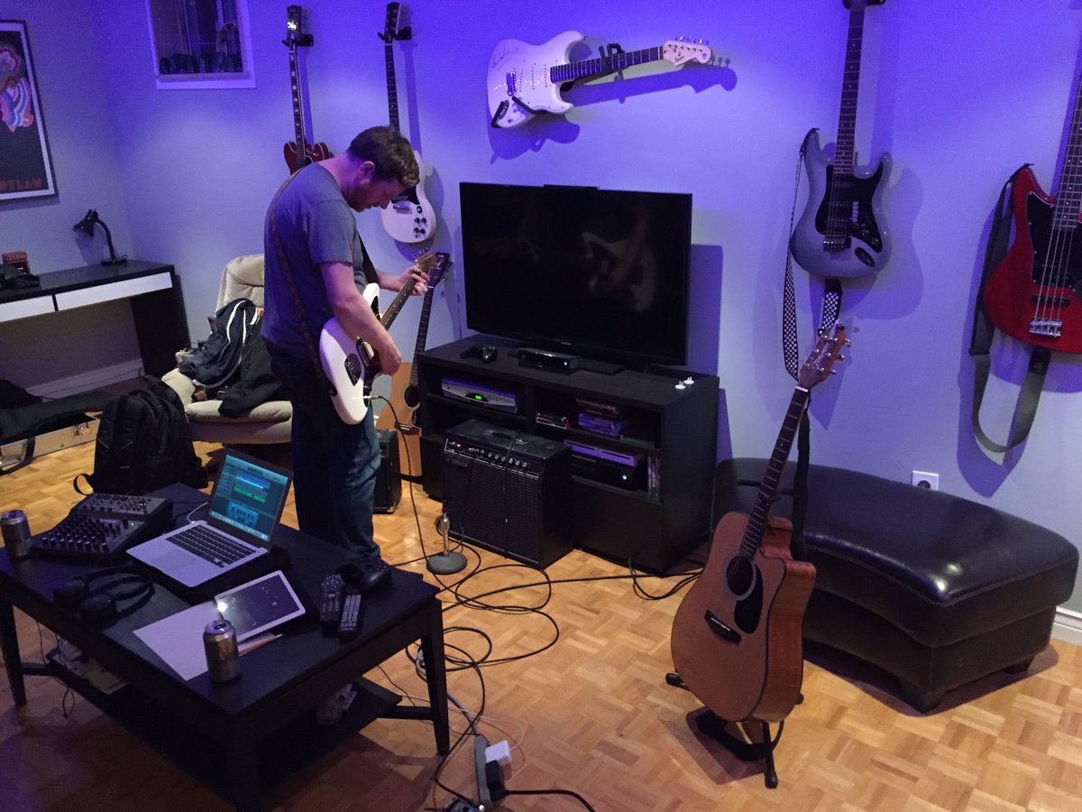 RoyalCondition's tweet photo. Finishing touches on #313 EP with some special guests sliding in. Fun times at the clinic w/ @DrJapes #rocknroll https://t.co/YHKUpUT07c