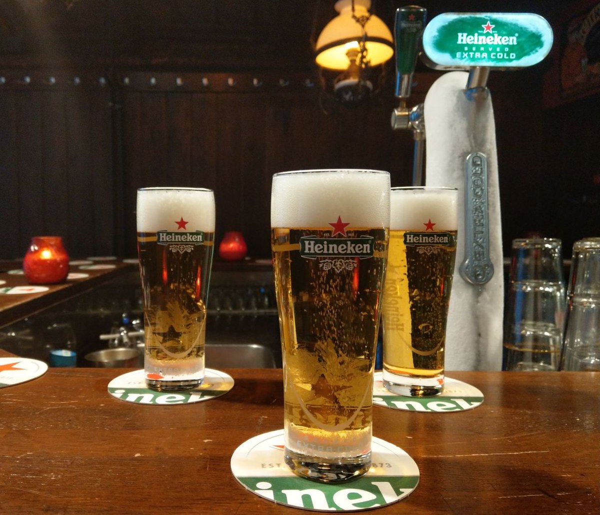 Brrr... Het is weer kouder buiten, maar zo smaakt Heineken Extra Cold nóg beter. Kom hem vanavond proeven voor maar € 2,-! ❄️