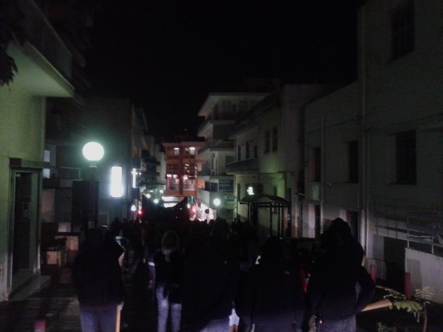 Refugees_Gr's tweet photo. More than 400 comrades at demo in Athens in solidarity with 11 yo
#refugeesgr Amir who's house attacked #antireport https://t.co/LBtoTtFiZP