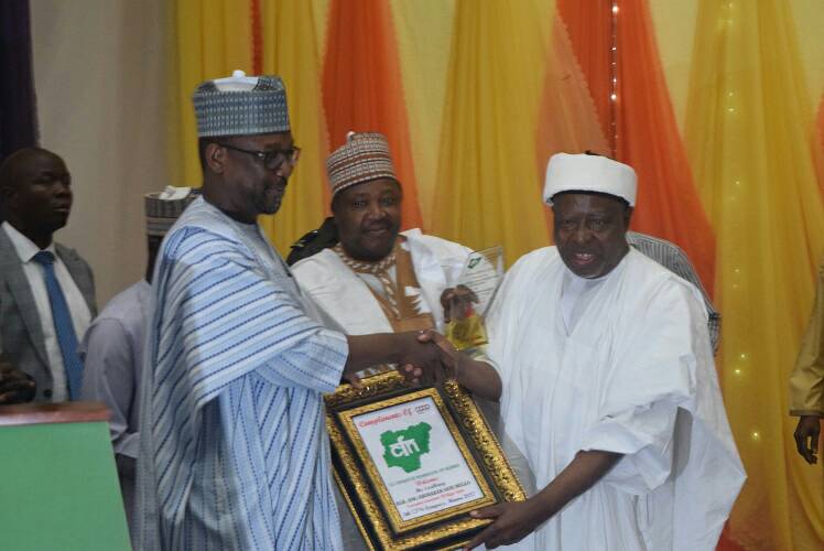The Governor of Niger State, Alh. (Dr.) Abubakar Sanni Bello is awarded  for his support to the cooperative movement in Niger State.