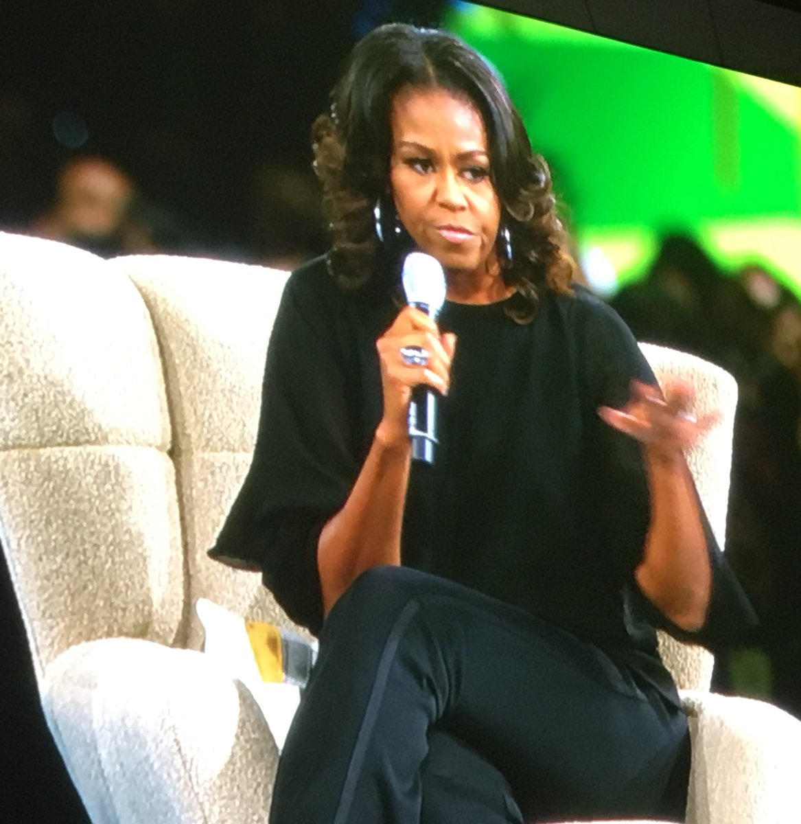 jackilaskelson's tweet photo. I come to @dreamforce to get inspired. And here she is, one of the most inspirational woman of my generation. #fd17 https://t.co/fZ3sc3eruU
