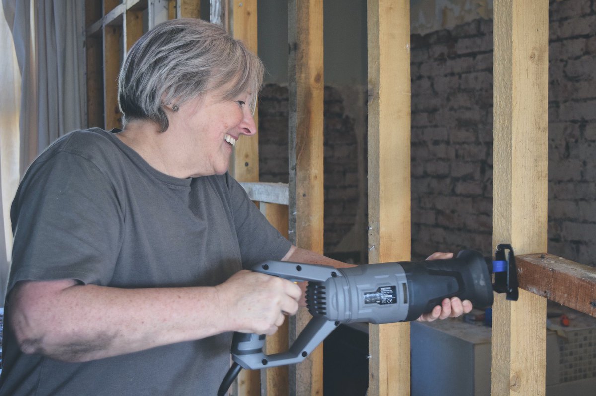 SafeFromSlavery's tweet photo. Work day at the safe house ||
We love that we get to prepare this house for survivors to relax and seek healing. https://t.co/SZC9mKNgo5