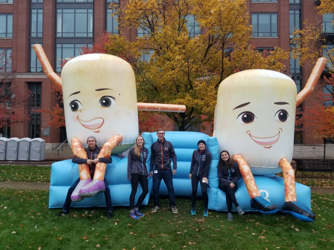 OhioStateTri's tweet photo. Tribucks volunteered at the @HotChocolate15k you know we made sure to stay puft 🍫🍪 https://t.co/z3n9wCF4Oo