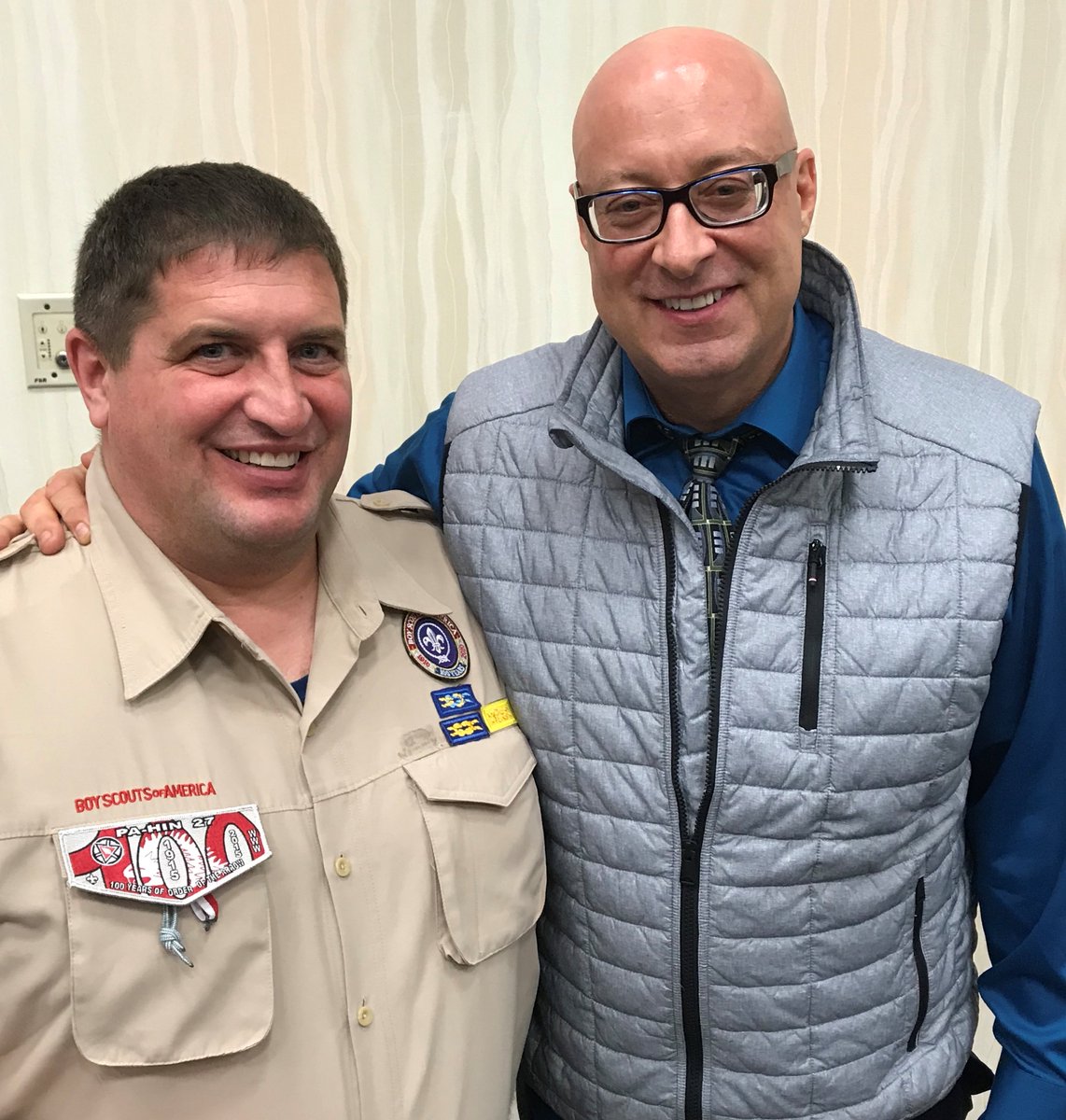 SueMErickson's tweet photo. #ThankYou @EliteTrentE &amp; Nate Nordby #Boyscouts #Troop215 for #Volunteering @CCRIMoorhead #ClientAppreciation #Turkey #Dinner @CYMarriottFM https://t.co/hXKdt5b3Lq
