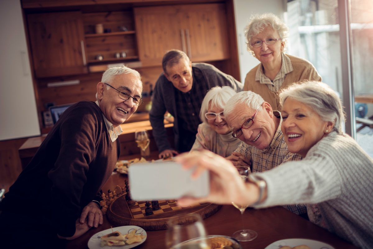 ParthPub's tweet image. What's a naturally occurring retirement community? Learn more from our editor on the @BCBSTennessee wellness blog! ow.ly/Y0MV30gq6ST