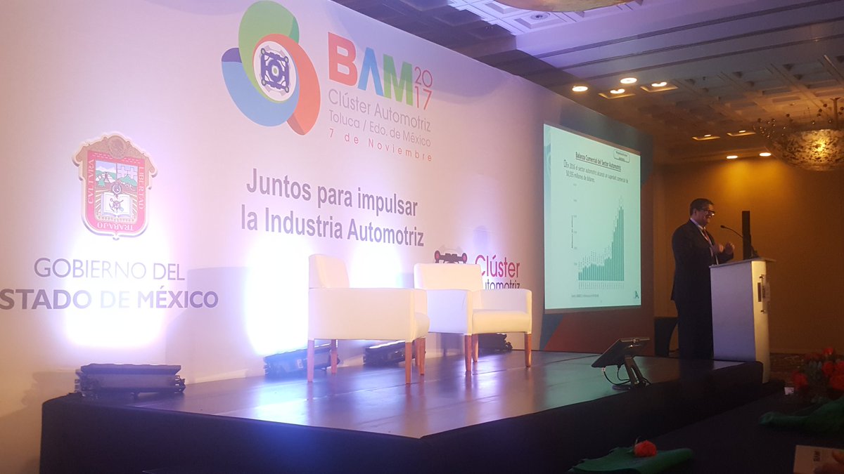 GBV_001's tweet photo. Muy interesante platica de Oscar Albin, Presidente de la Industria Nacional de Autopartes #BAM2017 @CEdomex https://t.co/1foctEiXil
