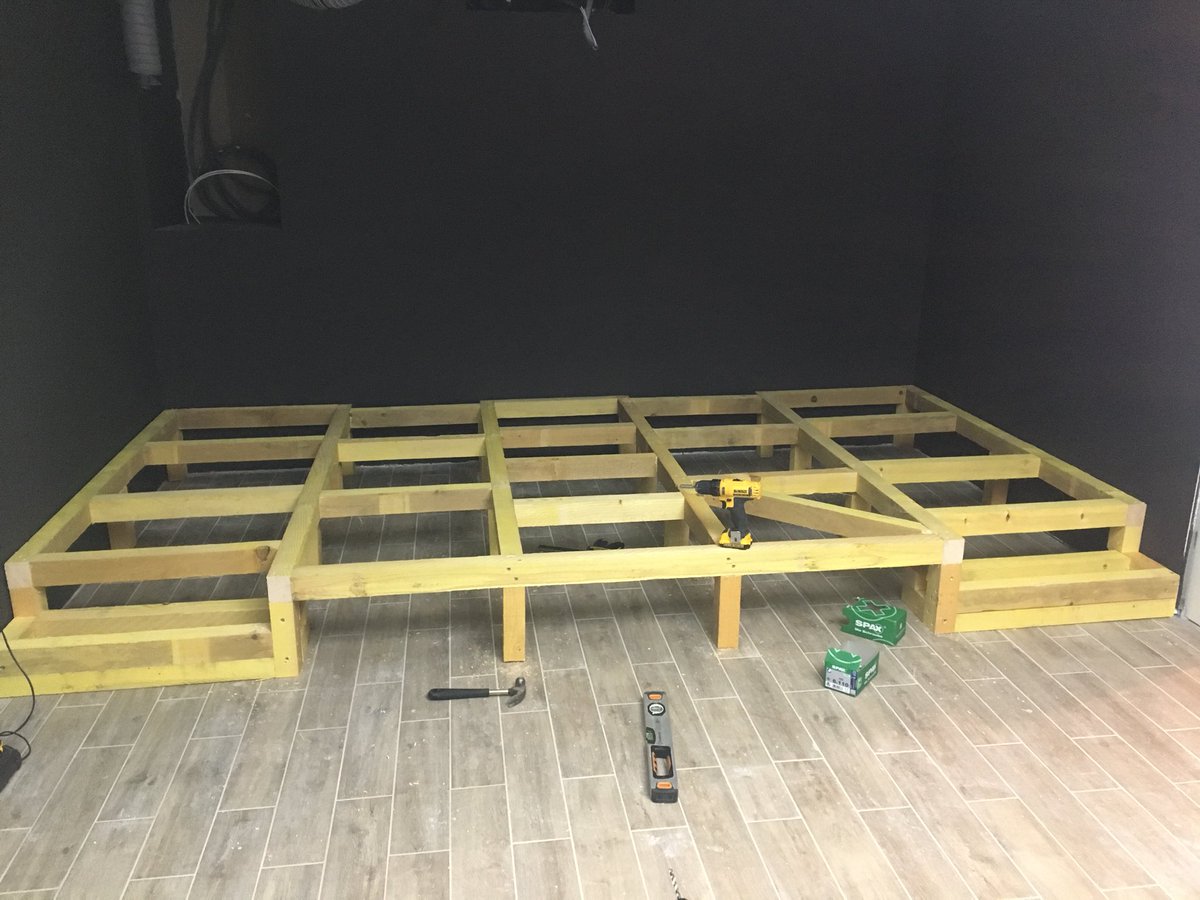 JeromeBouillin's tweet photo. #workinprogress réalisation estrade #HomeTheater https://t.co/6B9ypCYZv9