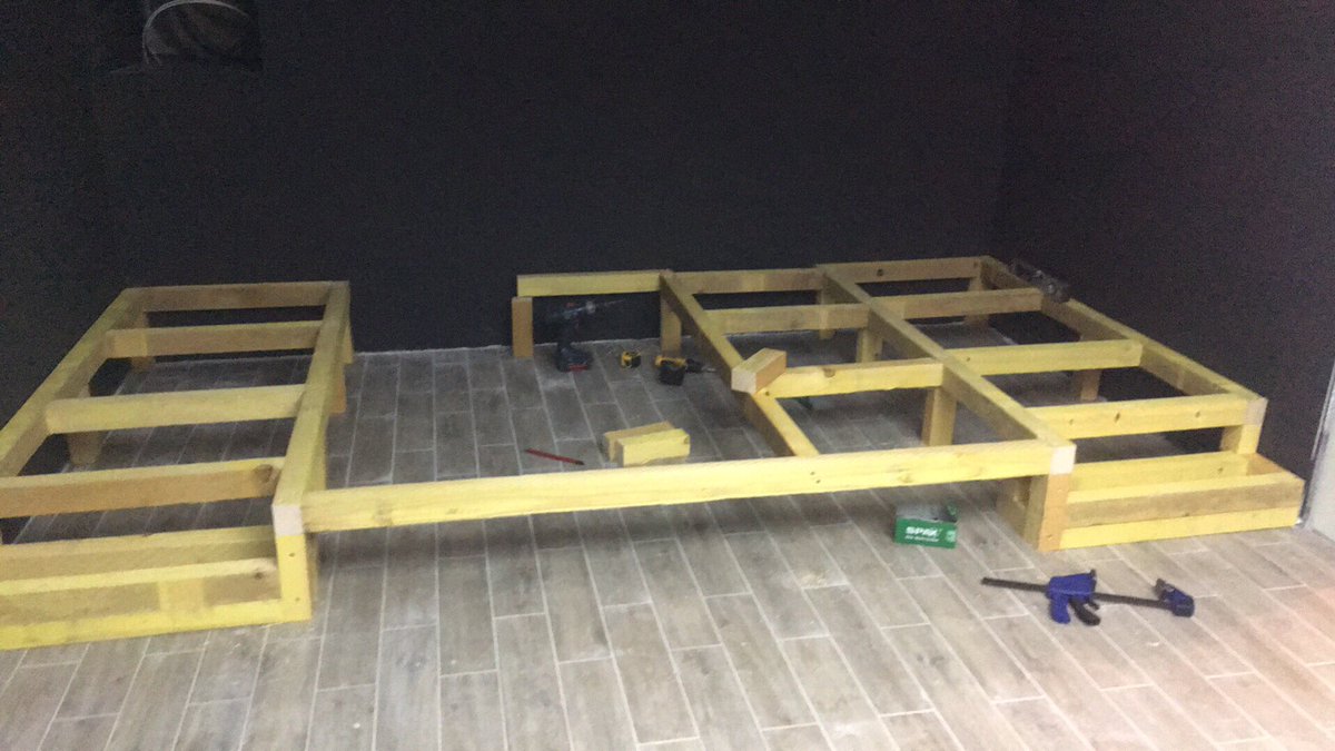 JeromeBouillin's tweet photo. #workinprogress réalisation estrade #HomeTheater https://t.co/6B9ypCYZv9