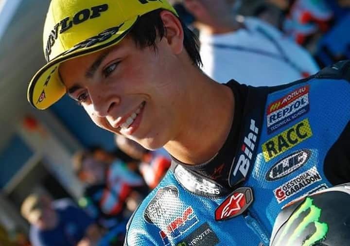 .@alonsolopez_21,campeón del #rfmecev en 80GP y PreMoto3, al Mundial d Moto3 2018 con @EG_00.Será compañero d @aroncanet44.Enhorabuena!