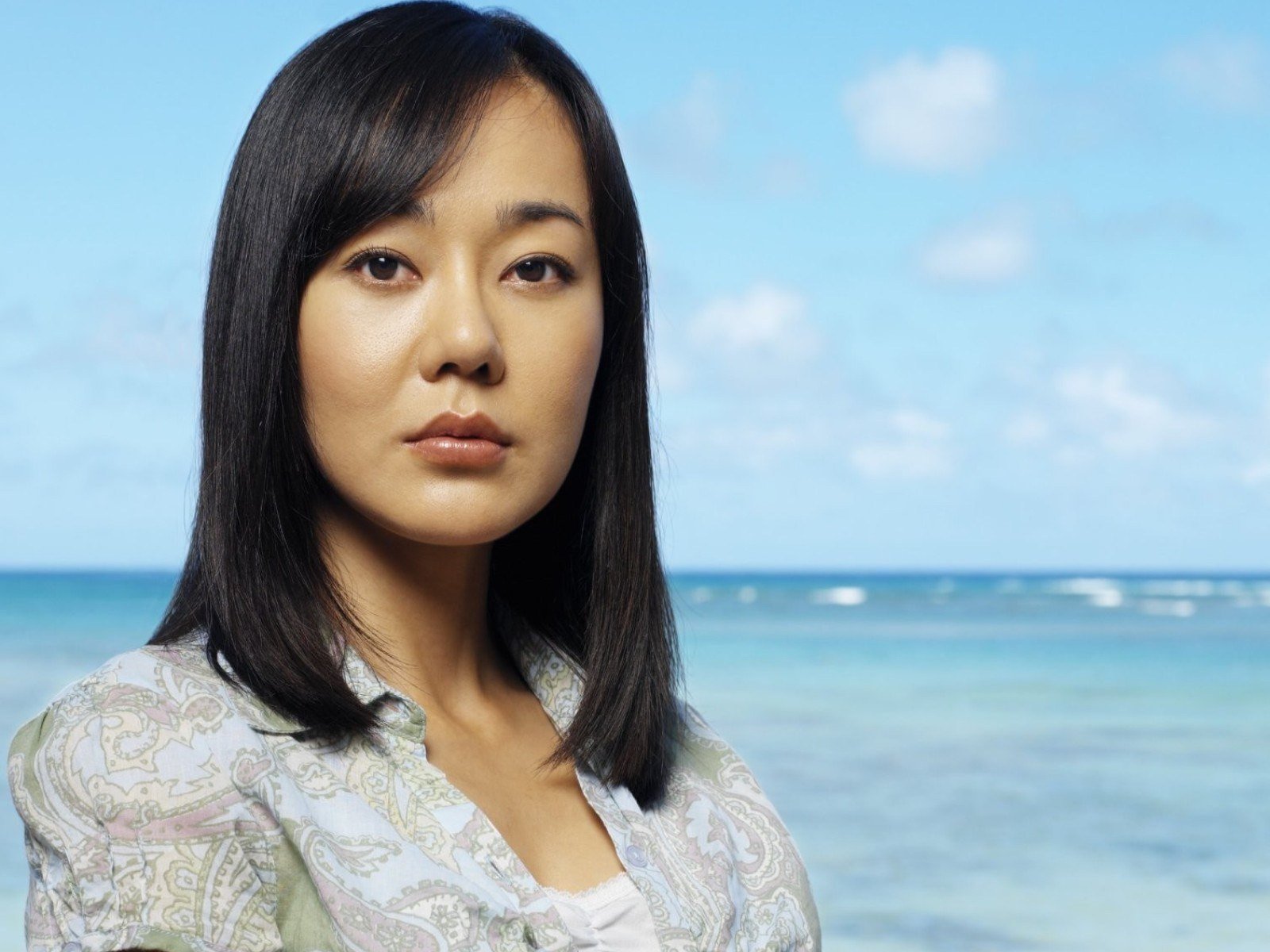 Wishing a happy birthday today to Yunjin Kim! 