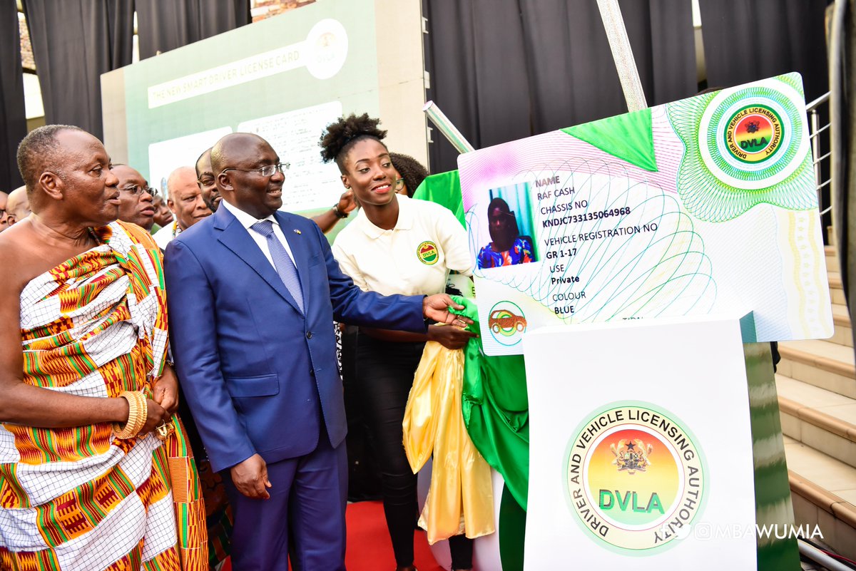 MBawumia's tweet photo. This evening, I launched the new Smart Card for driver's license and vehicle registration. https://t.co/TY72y6xhYI