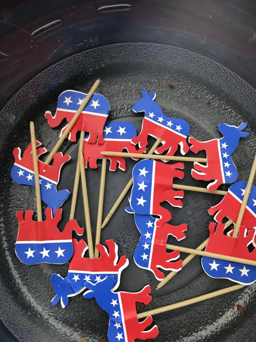 LisaSpitzNews's tweet photo. #VotingFail: Needed a 2nd ballot after messing up. Ripped decals out of cookies after poll worker inspected them. #ShockedIStillGotASticker https://t.co/1iWnNJbkys