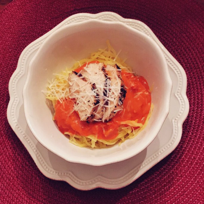 Clare_Ellen's tweet photo. @bertolli vodka sauce is my favorite. Make it a healthy meal with some spaghetti squash &amp; chicken! #InfluensterEats #contest @Influenster https://t.co/NVhpfCUx1y