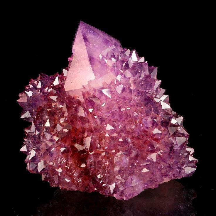 GeologyTime's tweet photo. Quartz variety Amethyst, Boekenhoutshoek area, Mkobola district, Mpumalanga Province, South Africa

Credit: Robert and Stephanie Snyder https://t.co/fN0NaOmqkh