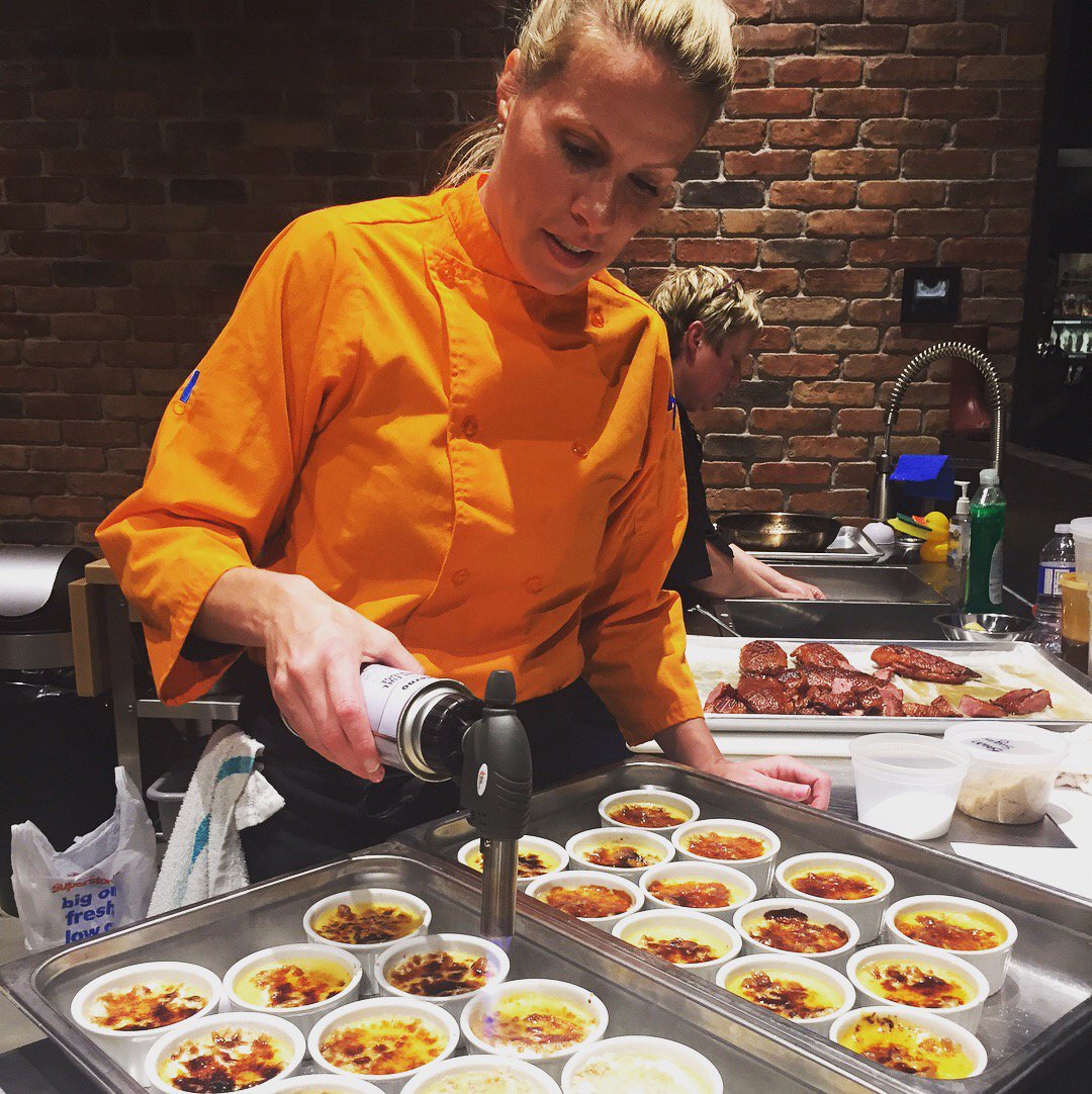 KingColeDucks's tweet photo. Chef @lindsayhharris wowed everyone at last night's #DuckSchool. Register for future sessions via our website and #TryTheDuck!! #FeastON https://t.co/vsOZSgiEdX