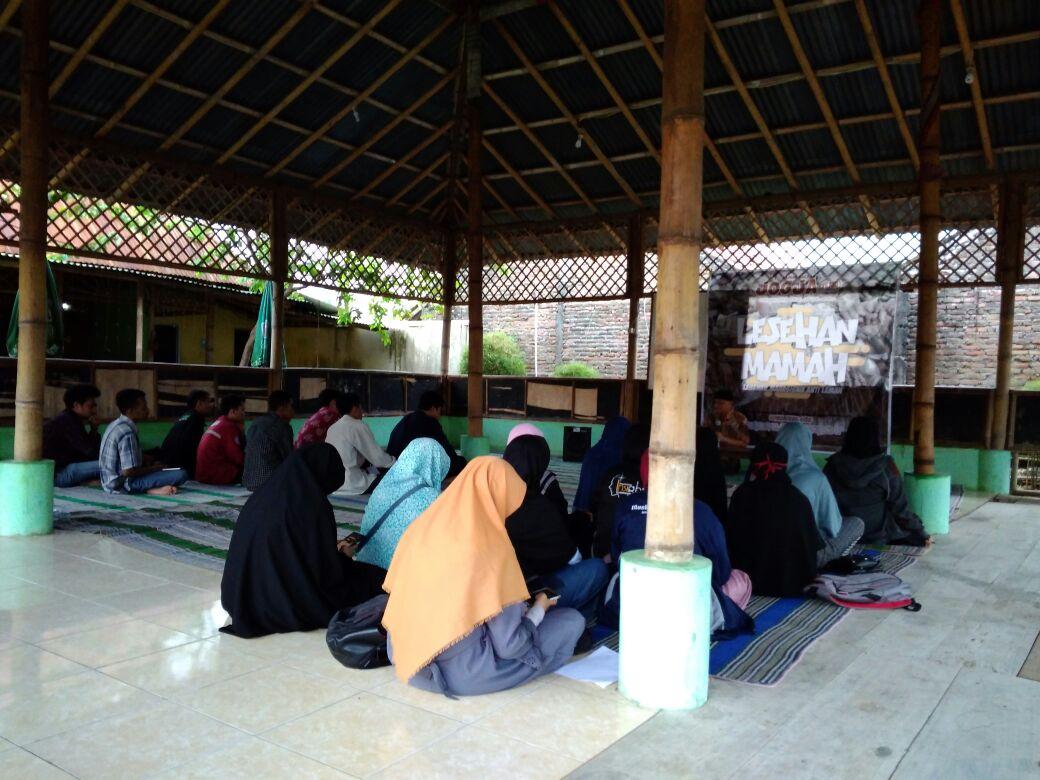 Alhamdulillah, ramai kajian sore itu bersama pak Cahyadi Takariawan..