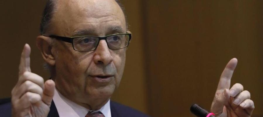 A3Noticias's tweet photo. Montoro confía en que los 200 alcaldes que han ido a Bruselas lo hayan hecho con su dinero https://t.co/yj9DjkGOcx https://t.co/o4kJiC9Xv0