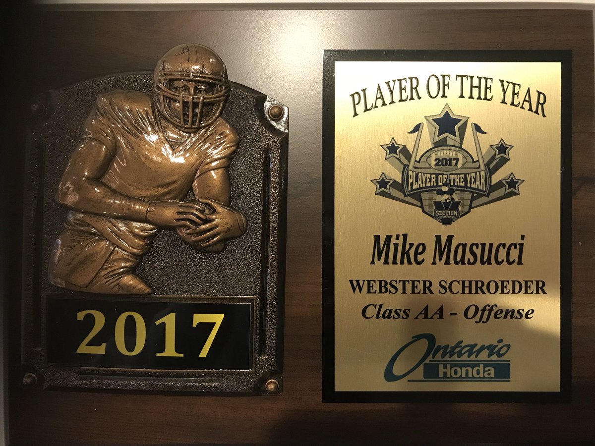 CoachWat30's tweet photo. Congrats @mmasucci12 and all the Honda Ontario award recipients. Great banquet to honor these fine young men #sectionvballers https://t.co/d0M8oOBAFt