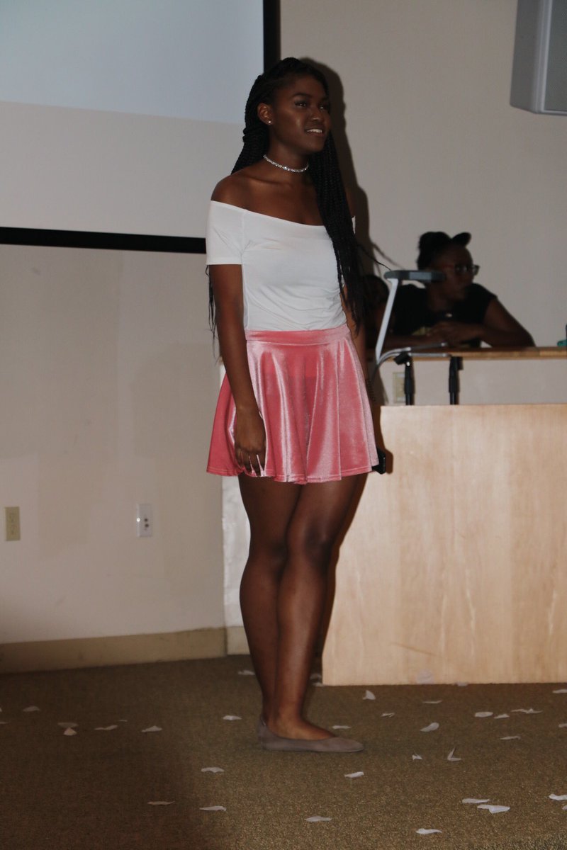 Fmu2020's tweet photo. The Executive Board
 “Meet Your Match” Auction 
The Sophomore Class 
More photos are on the way Photo Creds to @prince305605 https://t.co/gTrWBOnXKt
