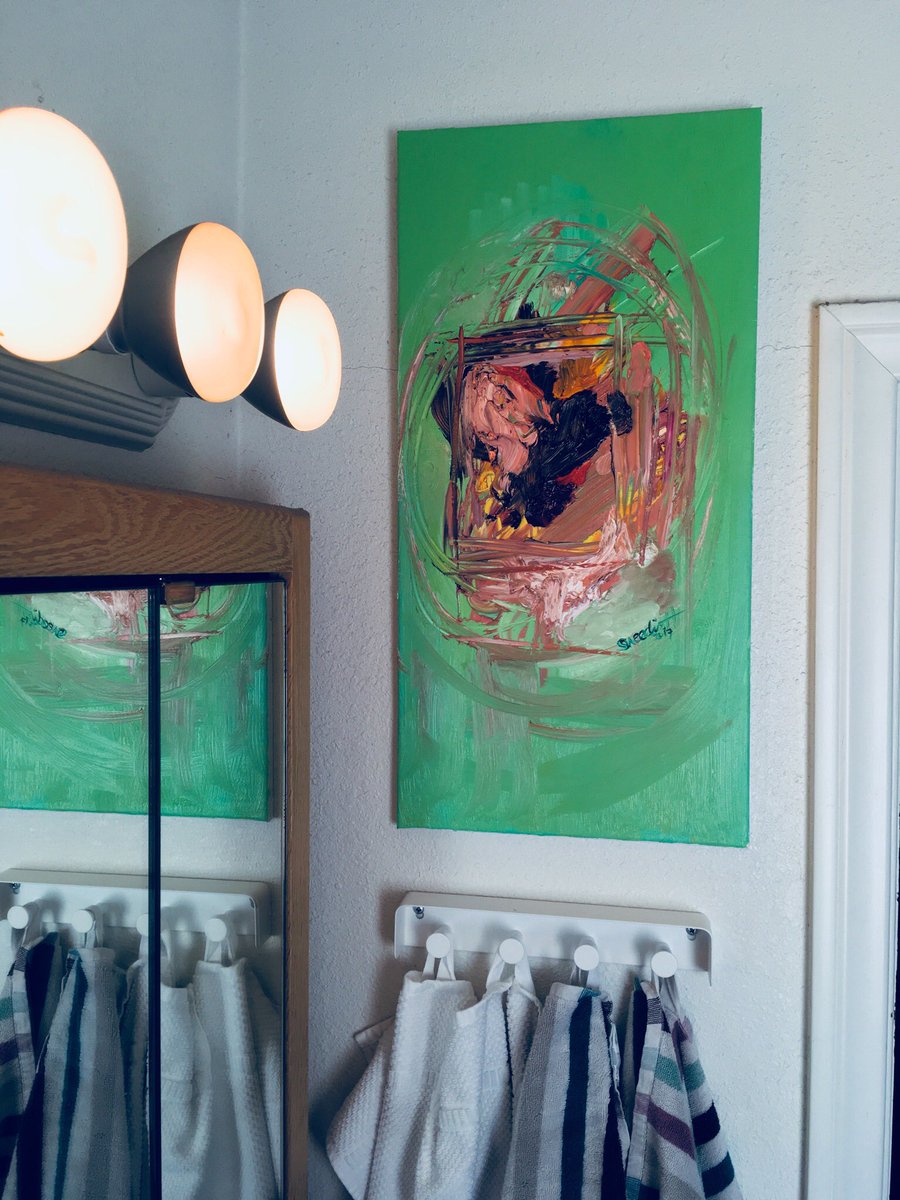 My painting 🎨 looks pretty good in the bathroom I think😄🎶 Even though I’m not sure what it is yet🤔 maybe you can tell me?😆 #sweedishlove #sweedishloveart #art #painting