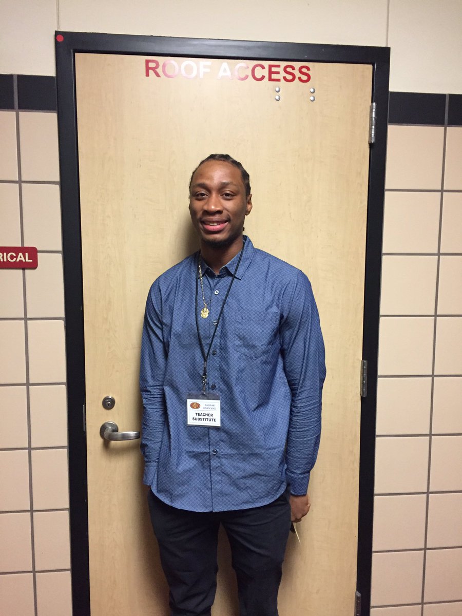 YocomColin's tweet photo. Barney is a substitute teacher today at Saginaw! https://t.co/IDzgaA0Onq
