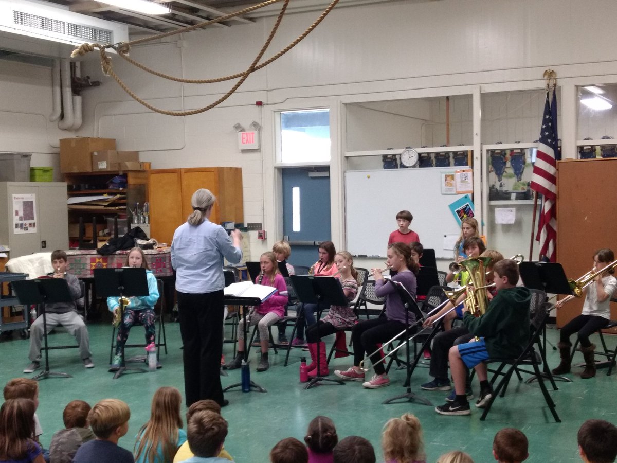 Cornwall rocks! <a href="/cornwallschl/">Cornwall School</a> @ACSD_edtech <a href="/RuthHardyVT/">Ruth Hardy</a>  #acsdvt