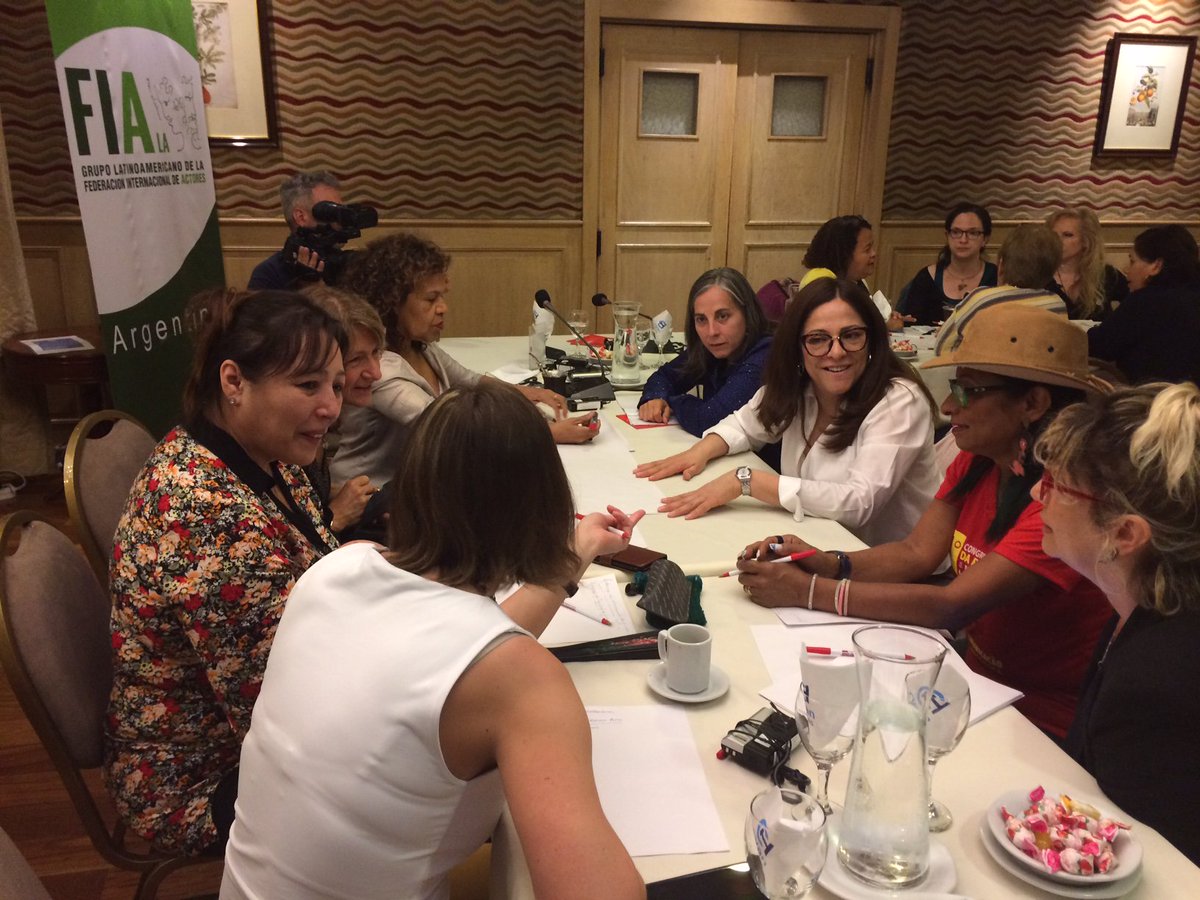FIA_actors's tweet photo. Las mujeres sindicalistas de @unimei #PANARTES y #FIALA trabajan juntas preparando un programma de #igualdaddegenero con @uniontounion https://t.co/oxLdxSiBqC