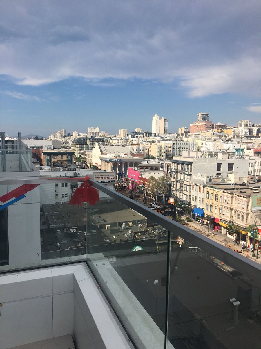 theaustinsf's tweet photo. One thingโs for sure, the view from our rooftop terrace just keeps getting better. #ComingSoon #TheAustinSF #SFViews #FallInSF #SFRealEstate https://t.co/BME7tzNqXu