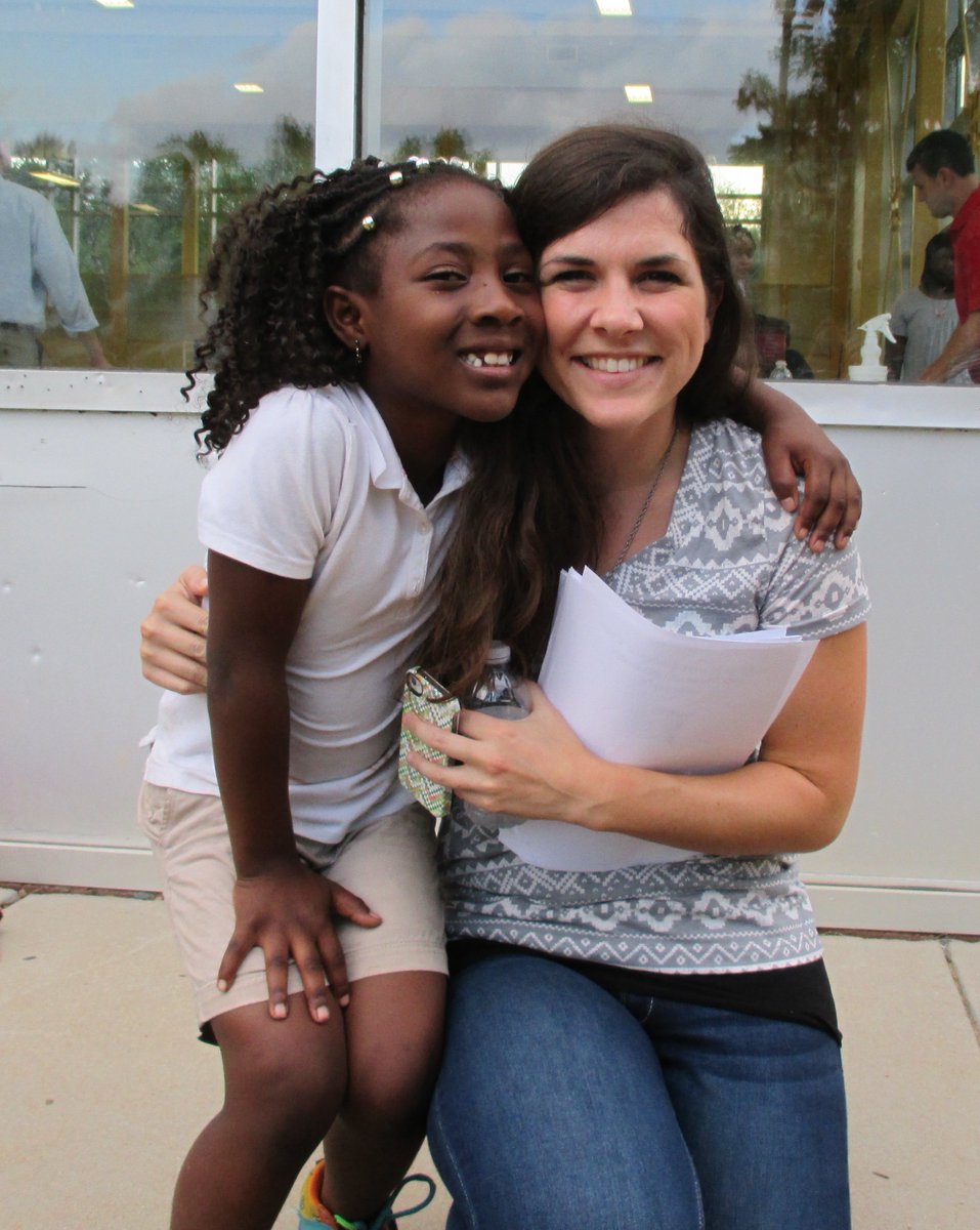 CrossRoads_Corp's tweet photo. For #ApparoLocalGood week today, we're highlighting our awesome Rebekah Bowen, who lives our mission here in #GrierHeights. Thanks, Bekah! https://t.co/hg0encZ7d2