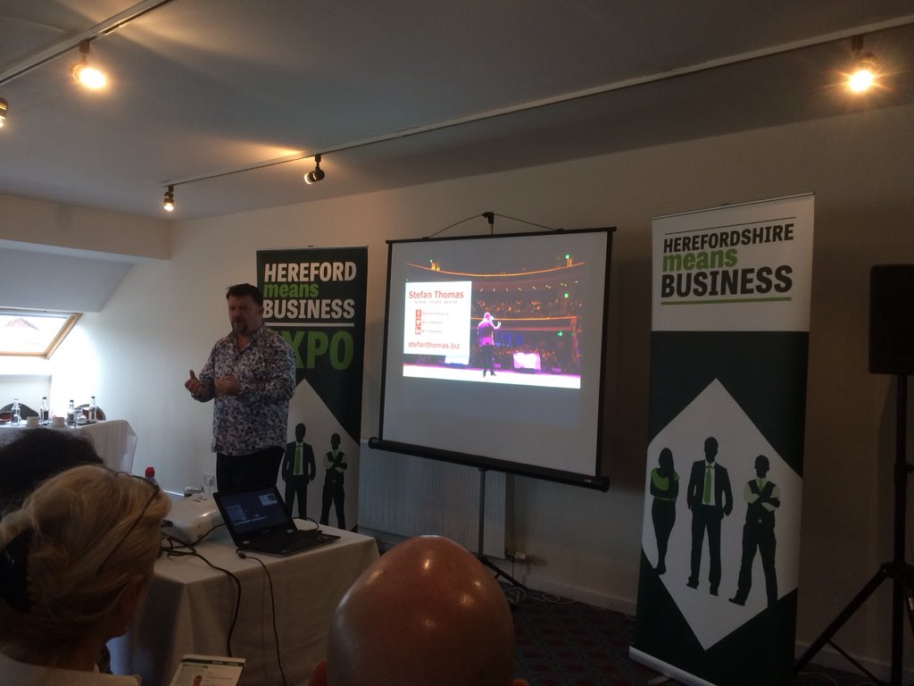 aloejaney's tweet image. Interesting seminar with Stefan Thomas @NoRedBraces all about business #networking #BusinessNetworkingForDummies #HMBiz Thx for the tips! 😀👍