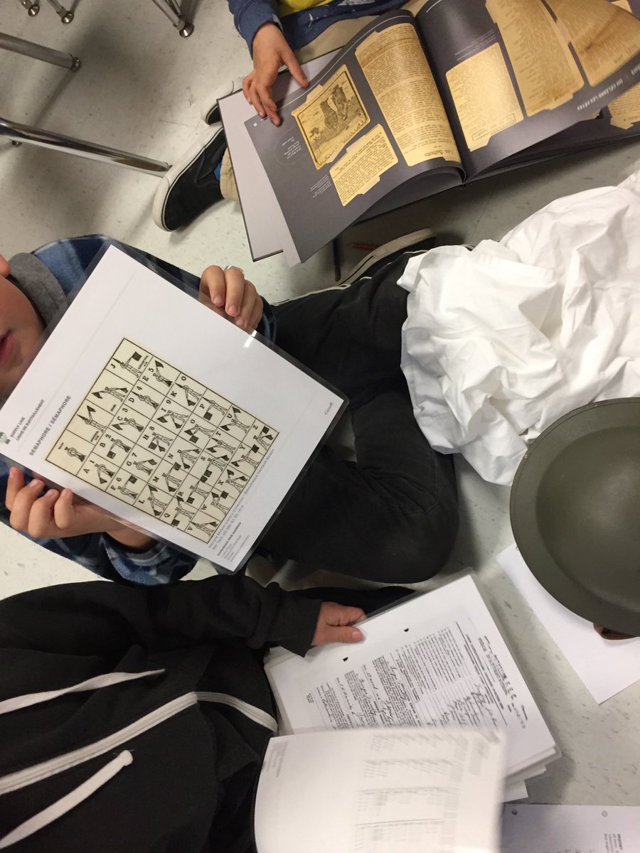 coolthingsin5B's tweet image. War Inquiries in 5A - HUGE thanks to the War Museum for lending us REAL War Artifacts #SOcool #SUPERrespectful5A #LOTSofquestions #inferring