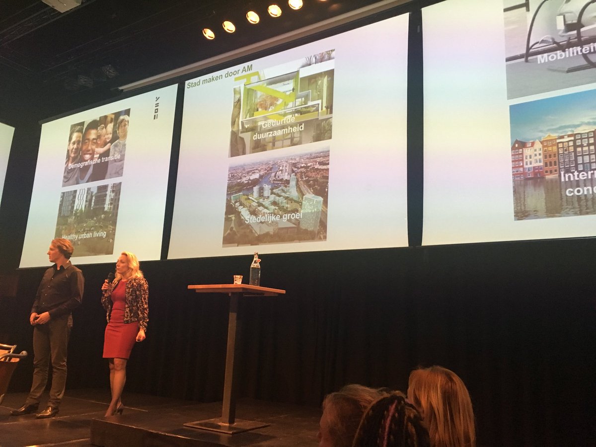 AM_bv_'s tweet photo. Eva Hekkenberg AM vertelt over thema's van #bajeskwartier. #samenstadmaken #healthyurbanliving https://t.co/howbG1lCco