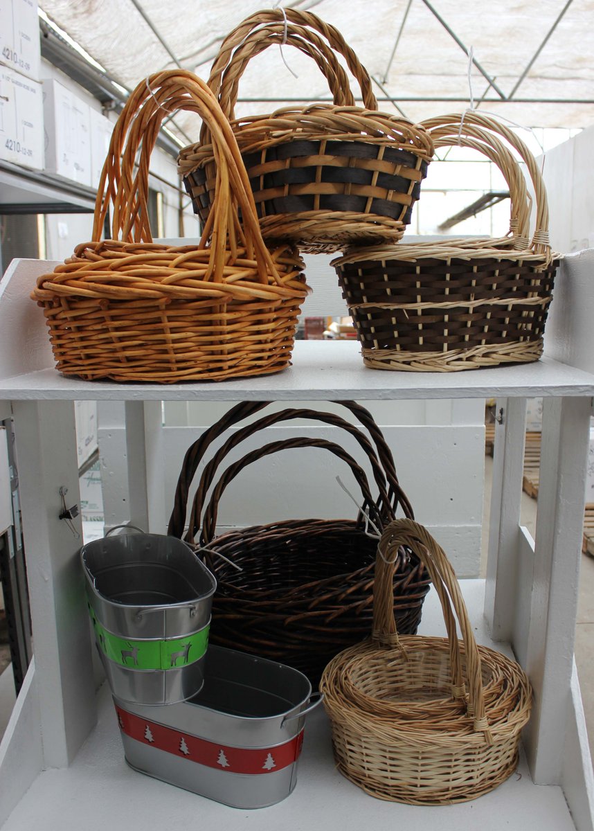 StevensandSon's tweet photo. We have some great new baskets! 303-279-6254 https://t.co/OAJaCpiX6V

#Holiday #HolidayBaskets #Baskets #FloralBaskets #Florist #Colorado https://t.co/06UDrD7CZL