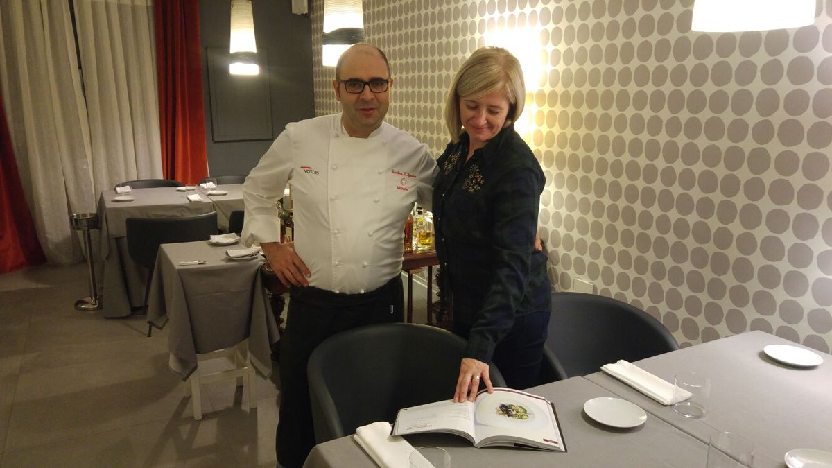 LaConsiglieria's tweet photo. #bcena #CaffeGourmet17 @Kimbo_It #theroadshow #ristorante #Veritas 1* @guideMichelinFR #Napoli #chef #GianlucaDAgostino @lacuocagalante @attanasio_g @Barbaga3Gaetano @MilenaLazzaroni @paoloigna1 @TPeppino @vitignoitalia @NicoEsp72 https://t.co/bRI4rSkNW1