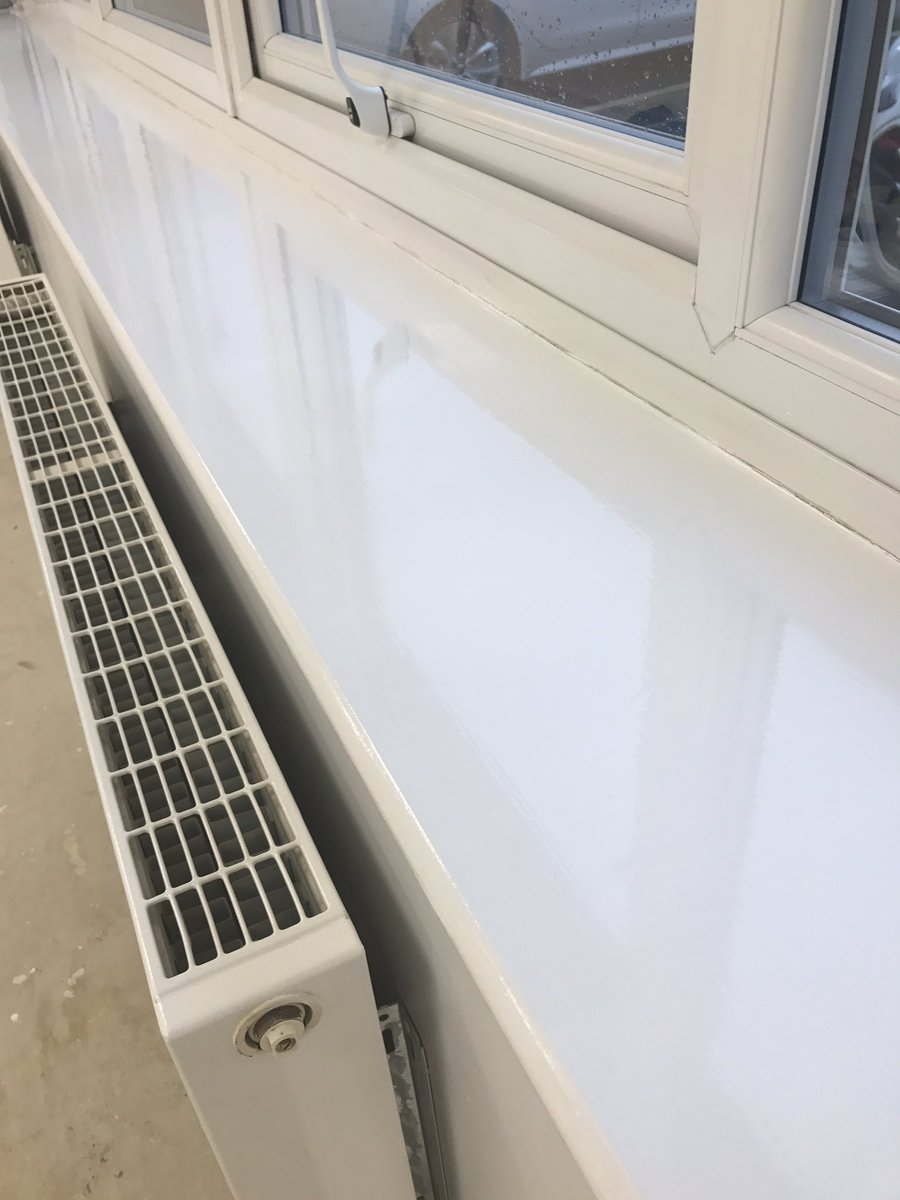 decor8_jason's tweet photo. Great combination 
#Dulux White Mist 
#Dulux quick dry pure brilliant white gloss 
#Rustins white enamel https://t.co/tqXoj6ITVC